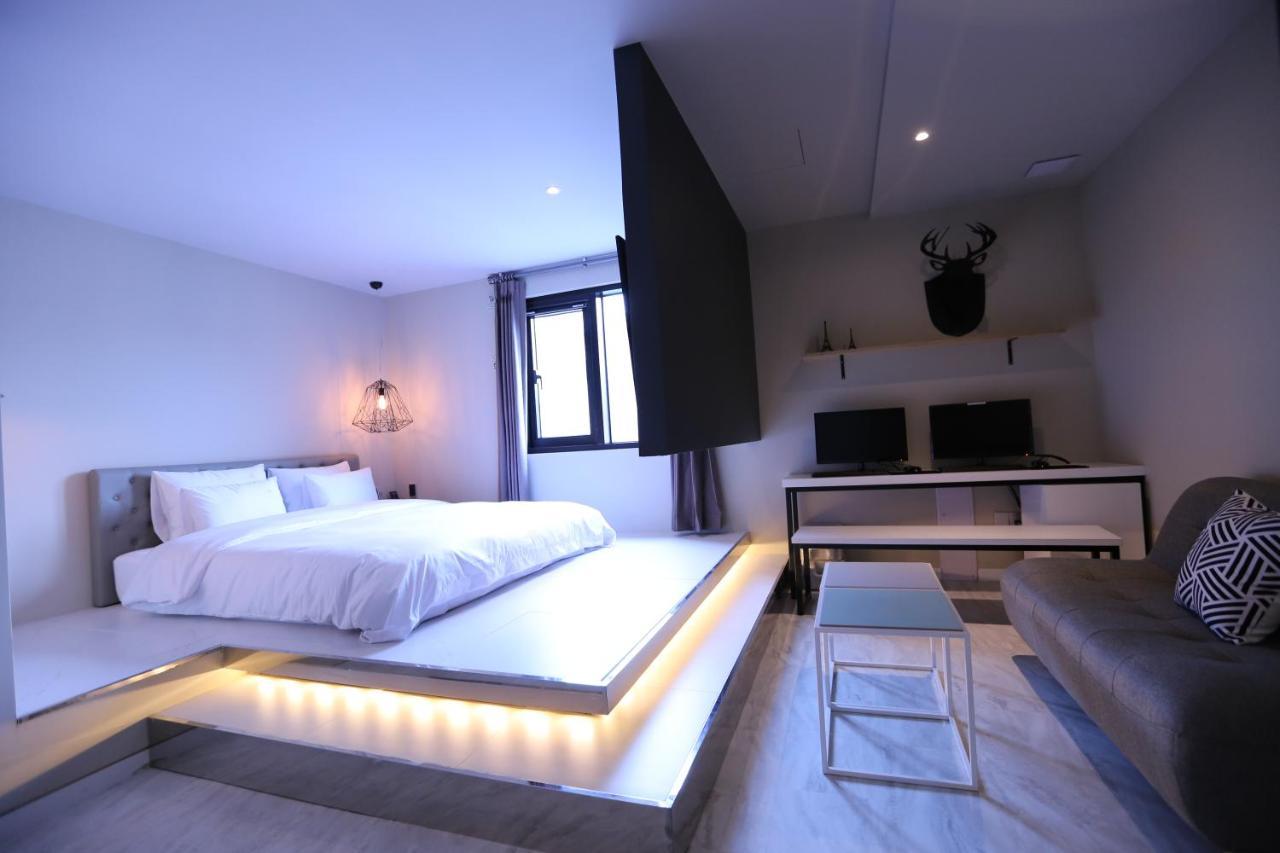Dae Yeon Le Idea Hotel Busan Bagian luar foto