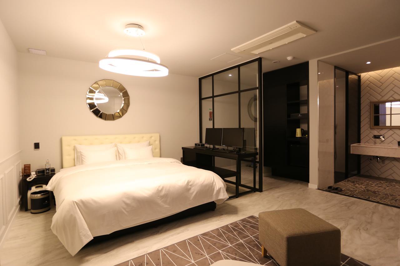 Dae Yeon Le Idea Hotel Busan Bagian luar foto