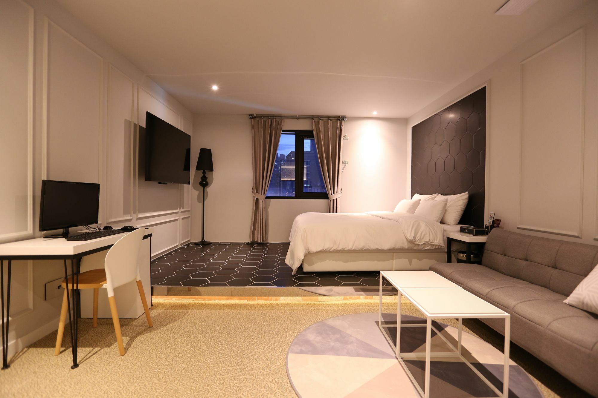 Dae Yeon Le Idea Hotel Busan Bagian luar foto